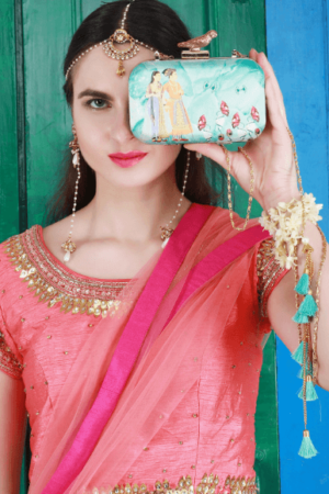 woman clutch india